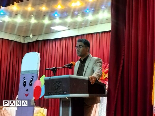 جشن شکوفه‌های مدرسهٔ پارسا حسینی در کانون مهرتابان نیشابور