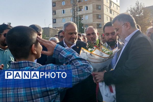آیین خشت گذاری و افتتاح مدارس در منطقه پردیس با حضور استاندار تهران و مدیر کل شهرستانهای استان تهران 