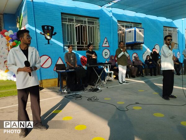 برگزاری جشن شکوفه ها در دبستان امامت ناحیه دو
