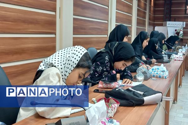 دوره آموزشی مجری‌شو، با موضوع لحن و حس