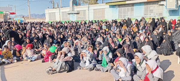 حضور پر رنگ کودکان در جشن باستانی چله خرد کاشمر