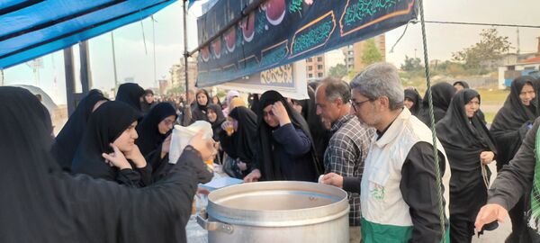پیاده‌روی جاماندگان اربعین حسینی در نور 