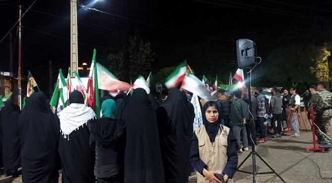 حسینیه شهدای شهر بار شاهد عاشقان در خیابان