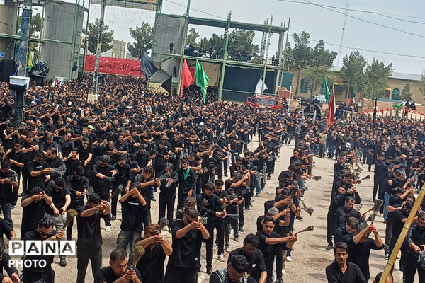 صبح و شب تاسوعا؛ تجلی شور حسینی در حسینیه بزرگ جاجرم