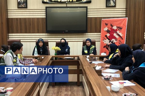 برگزاری جلسه آموزشی طرح هر مدرسه یک خبرنگار در ناحیه 2 شهرری 