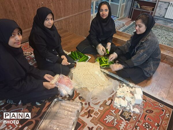 مراسم چهارشنبه های امام رضایی(ع) در مدرسه انیس خوش قدم