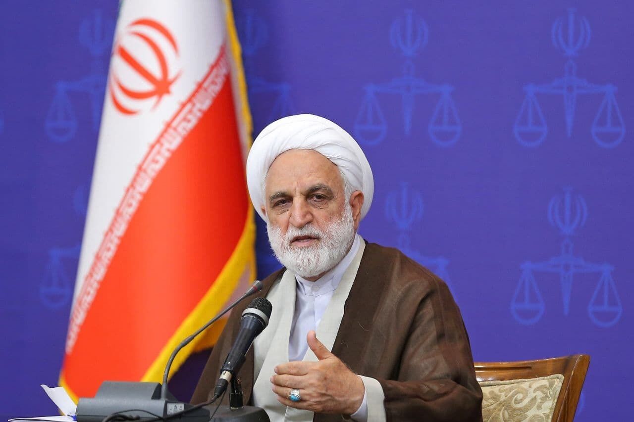 هر ایرانی مقیم خارج می‌تواند سفیری ممتاز باشد