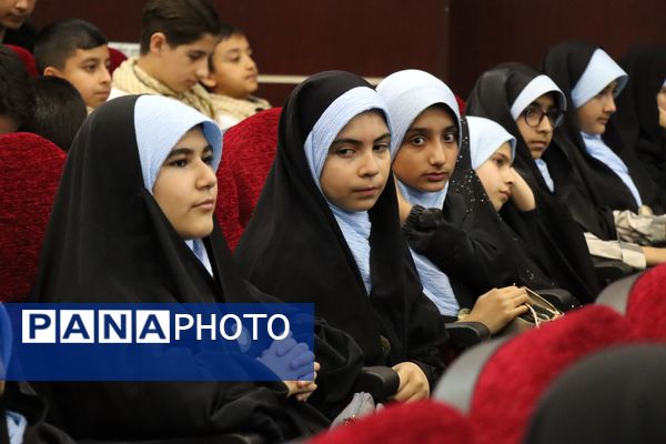 برگزاری اولین یادواره شهدای هنرمند در پاکدشت 