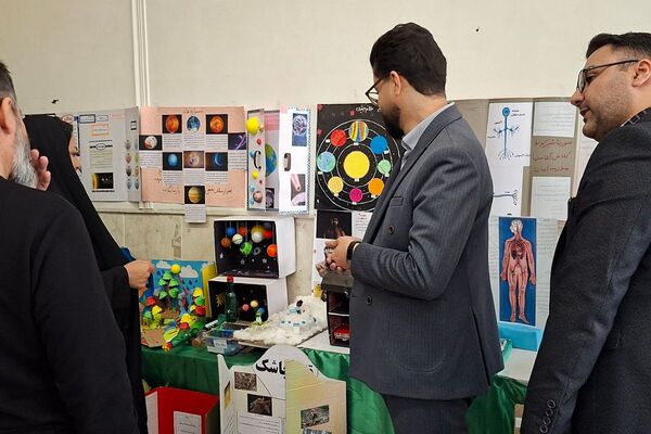 بازدید مسئولان آموزشی مقطع ابتدایی از طرح جابر بن حیان در دبستان ایمان