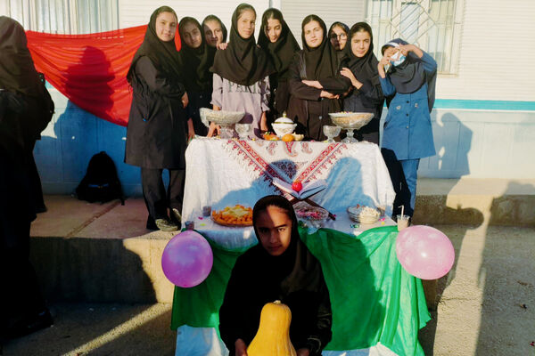 جشن یلدا در دبیرستان فردوس شهرک