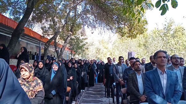 مشاوران مدارس بازوی توانمند مراقبت روح و روان دانش‌آموزان