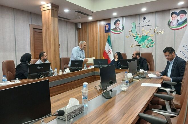 جلسات ملاقات مردمی با مدیر کل آموزش و پرورش استان گیلان