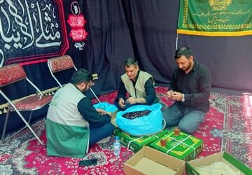 فعالیت موکب امام رضا ملکان در میزبان زائران اربعینی