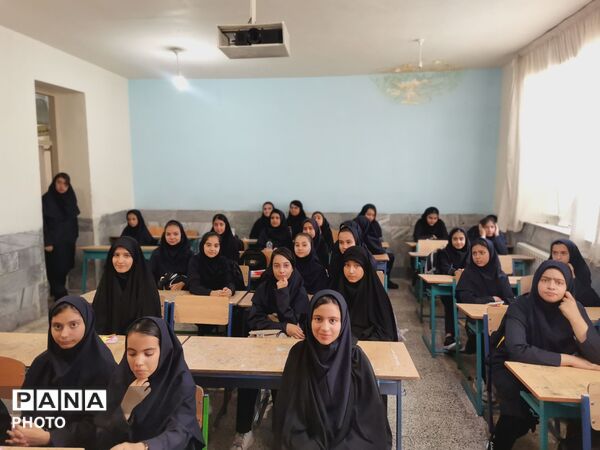 جشن جوانه ها در مدرسه انیس خوشقدم ناحیه دو