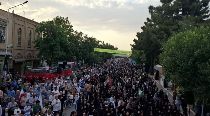 نیشابور رنگ و بوی جشن و همدلی گرفت 