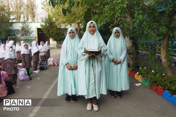 جشن عاطفه ها در مدارس چهاردانگه