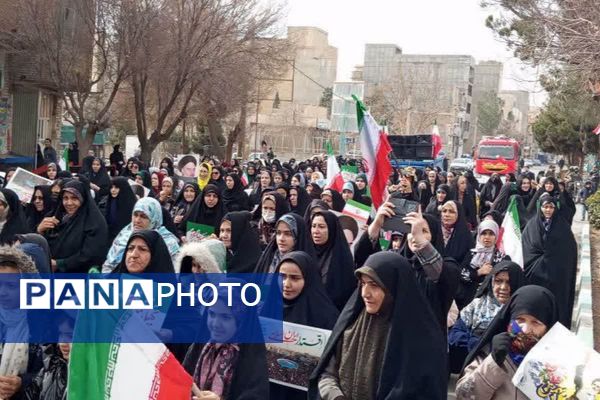 فرزندان ایران از مدارس شهریار تا راهپیمایی