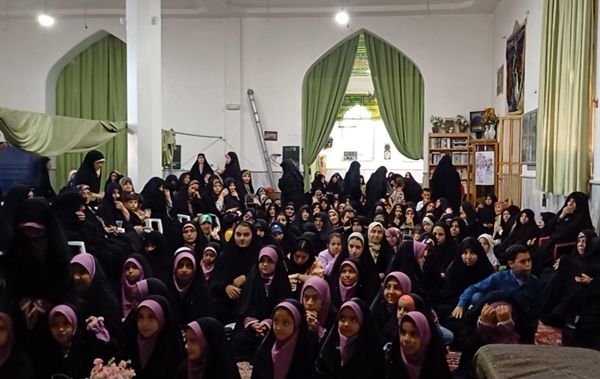 جشن ولادت امام رضا(ع) در مسجد ابوالفضل شهر حبیب آباد 