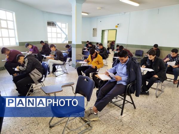 اولین آزمون پایش برای دانش‌آموزان دهم، یازدهم و دوازدهم دبیرستان نمونه آیت‌الله خامنه‌ای