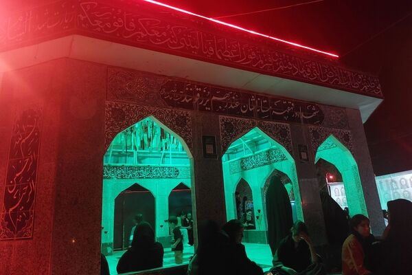 آیین سوگواری شب‌های محرم در هیئت مکتب‌الزهرا(س) حاجی‌آباد