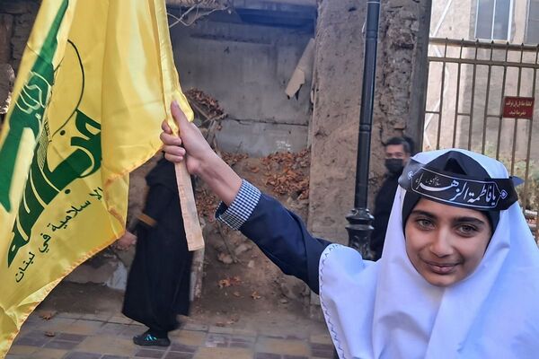 حضور پرشور دانش‌آموزان مدارس شهرستان دماوند، در راهپیمایی یوم‌الله ۱۳ آبان