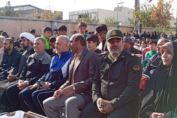  همایش بزرگ پیاده روی خانوادگی در نسیم‌شهر 