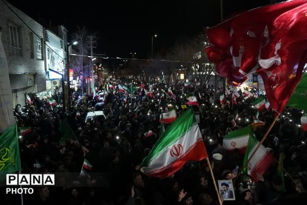 بیعت مردم ولایتمدار شهرستان فردیس با سیدمجتبی خامنه‌ای 