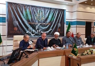 هفتمین همایش ملی شعر «سرو و گل و لاله»، در شاهچراغ(ع)
