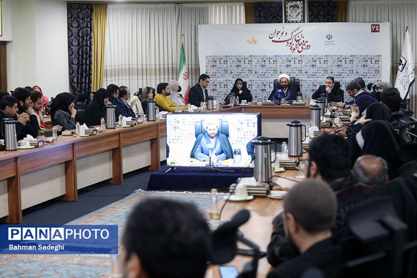 دورهمی فعالان حوزه کودک و نوجوان با معاون پرورشی و فرهنگی وزیر آموزش‌وپرورش