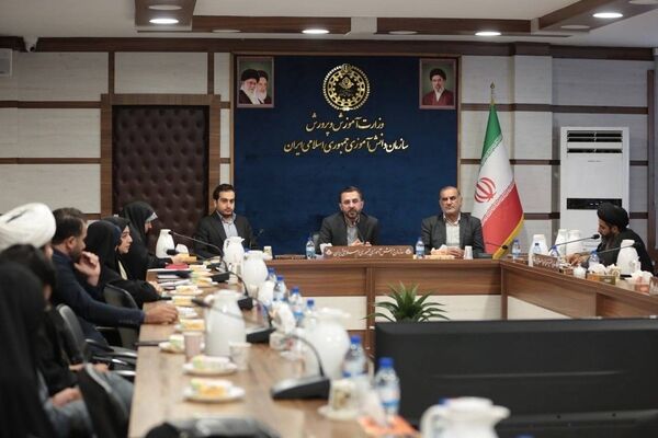 نقش‌آفرینی دانش‌آموزان در حکمرانی محلی؛ اجرای آزمایشی طرح «مسجد، مدرسه، محله‌محور» در ۴ منطقه تهران