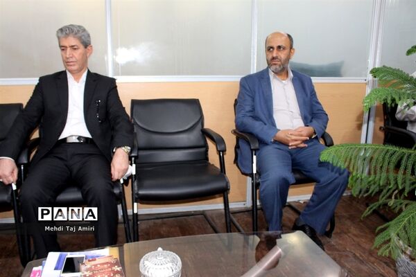 دیدار معاون جدید پرورشی و فرهنگی آموزش و پرورش استان بوشهر با مدیر و کارکنان سازمان دانش‌آموزی استان بوشهر