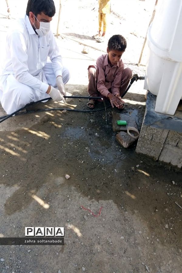 آموزش خانه‌به‌خانه دانش آموزان مناطق محروم جنوب سیستان و بلوچستان