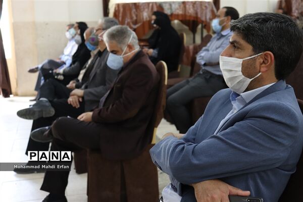 تقدیر از مدافعان سلامت در آباده
