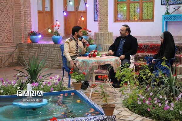 حضورپیشتازان سازمان دانش آموزی خراسان جنوبی دربرنامه زنده تلویزیونی ماه مهربانی