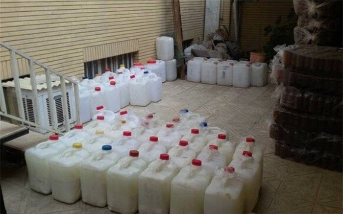 بسته‌بندی مواد غذایی غیربهداشتی با لیبل شرکت‌های معروف
