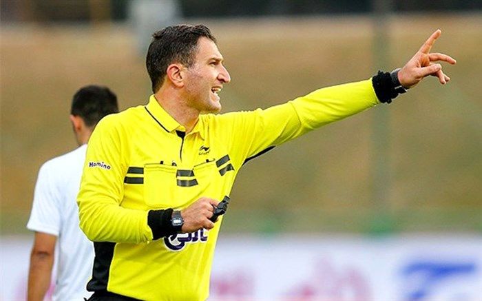 داور جنجالی از قضاوت بازی‌های استقلال منع می‌شود