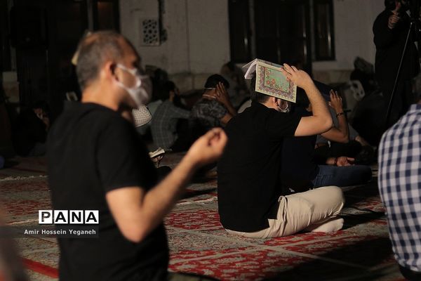 مراسم احیای شب نوزدهم ماه رمضان در مصلی بزرگ کیش