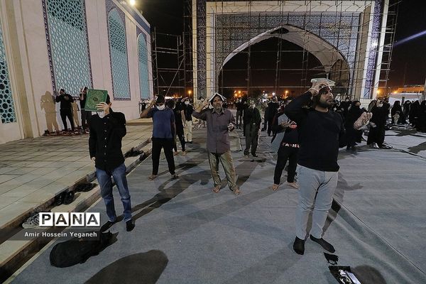 مراسم احیای شب نوزدهم ماه رمضان در مصلی بزرگ کیش