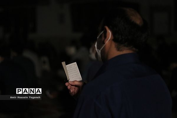 مراسم احیای شب نوزدهم ماه رمضان در مصلی بزرگ کیش