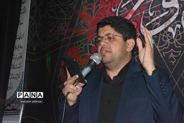 مراسم عزاداری شب بیست و یکم ماه مبارک رمضان در مسجد امام حسین (ع) در بیرجند