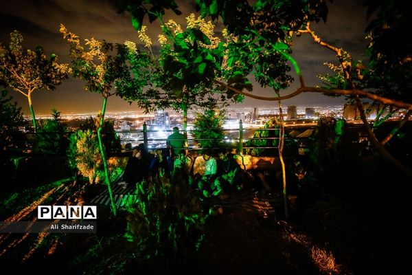 احیای شب بیست و یکم ماه رمضان در مقبره الشهدای چیتگر