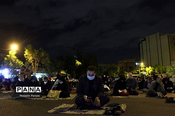 احیای شب بیست و یکم ماه رمضان در تهران