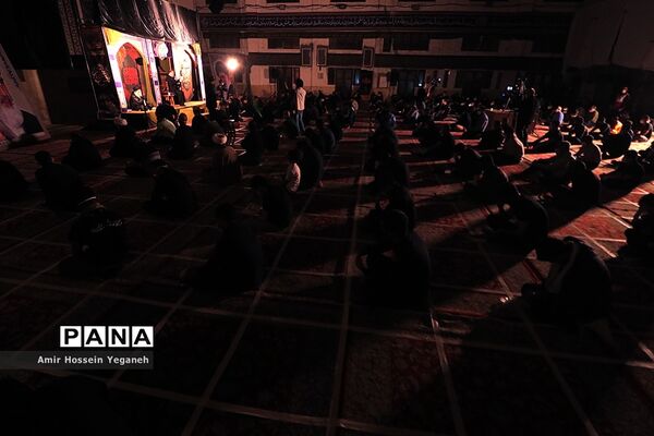 مراسم احیای شب بیست و یکم  ماه رمضان در مصلی بزرگ کیش