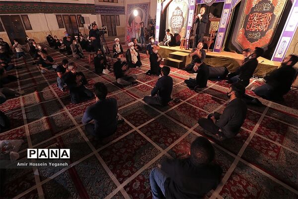 مراسم احیای شب بیست و یکم  ماه رمضان در مصلی بزرگ کیش
