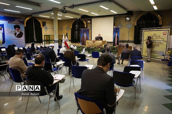 نشست علمی  تخصصی تلفیق برنامه درسی با حضور عضو شورای عالی آموزش و پرورش