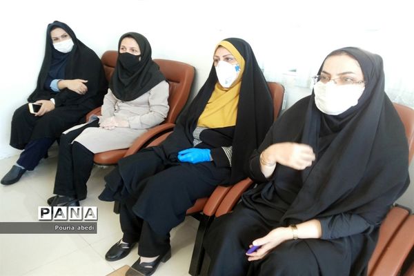 بازدید معاون پرورشی و فرهنگی اداره‌کل آموزش و پرورش استان بوشهر از مرکز مشاوره مهر دانش آموزی شهرستان بوشهر