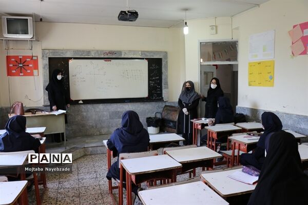 بازگشایی مدارس مشهد و حضور دانش‌آموزان جهت رفع اشکال