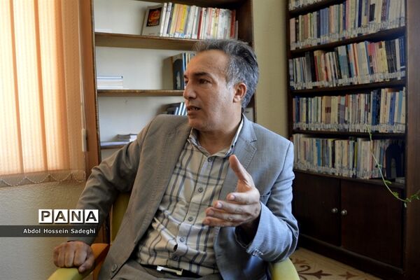 بازدید معاون پرورشی و فرهنگی اداره‌کل آموزش و پرورش استان بوشهر از مرکز مشاوره و خدمات روان شناختی دانش آموزان