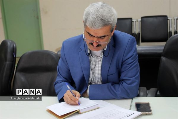 جلسه تخصصی کمیته تدوین برنامه عملیاتی آموزش و پرورش استان بوشهر