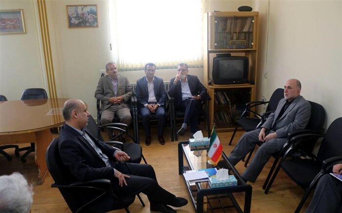 دیدار نماینده منتخب شهرستان رشت در مجلس یازدهم با مدیر وکادر سازمان دانش آموزی گیلان